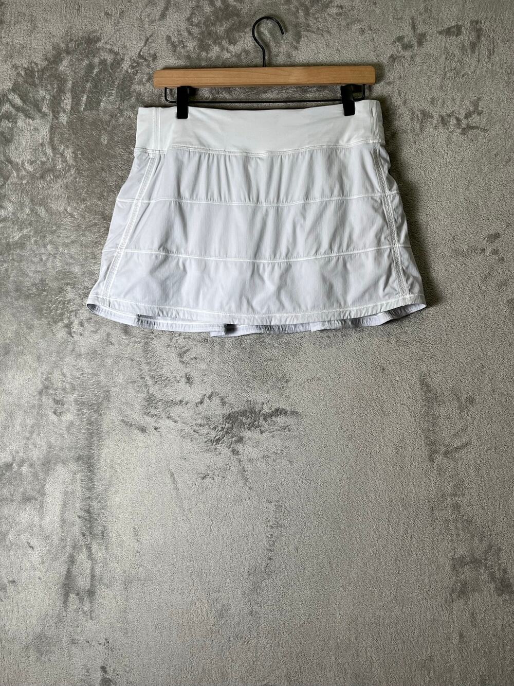 Lululemon Pace Rival Mid Rise Pleated Tennis Skirt Size 8 White Athletic Skort